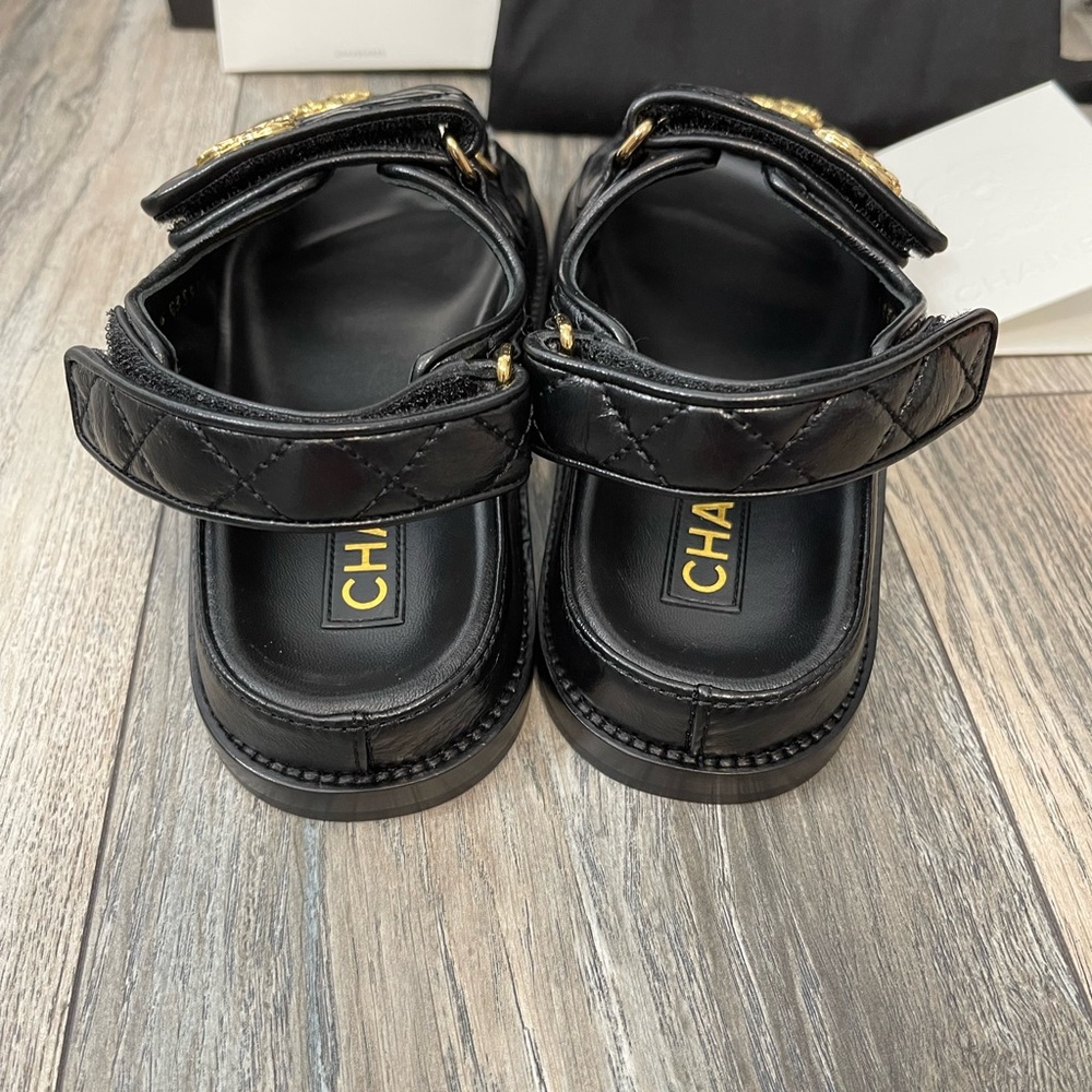 Brand new Dad sandals - Picture 3 of 6